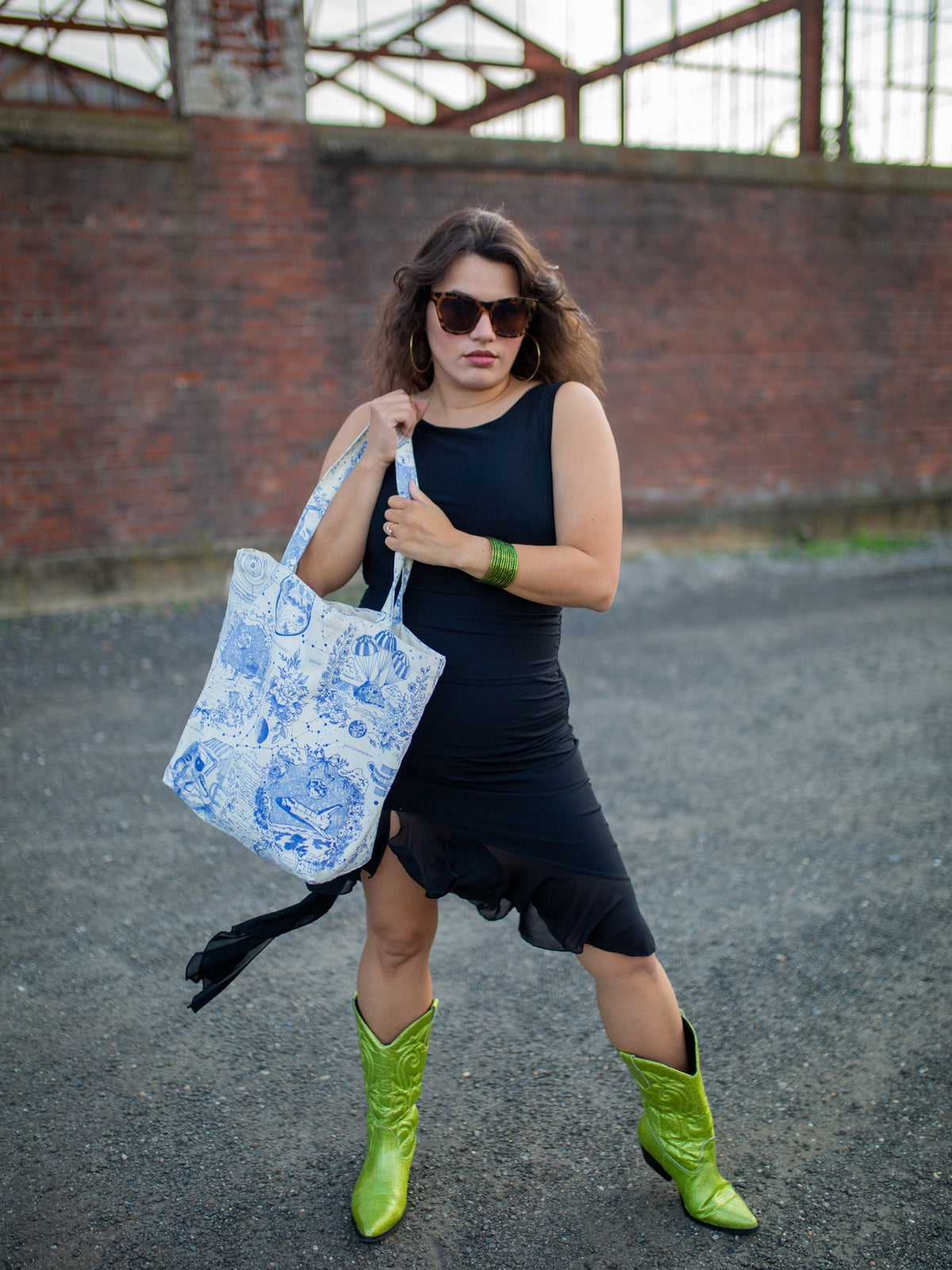 Discovery Tote Bag [PRE-ORDER]